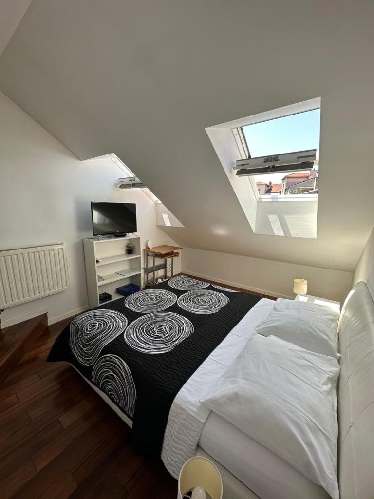 Jacuzzi Apartment - Center ザグレブ エクステリア 写真